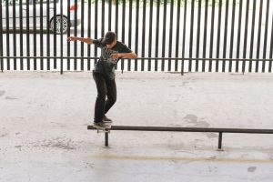 Easy Tricks On Skateboard